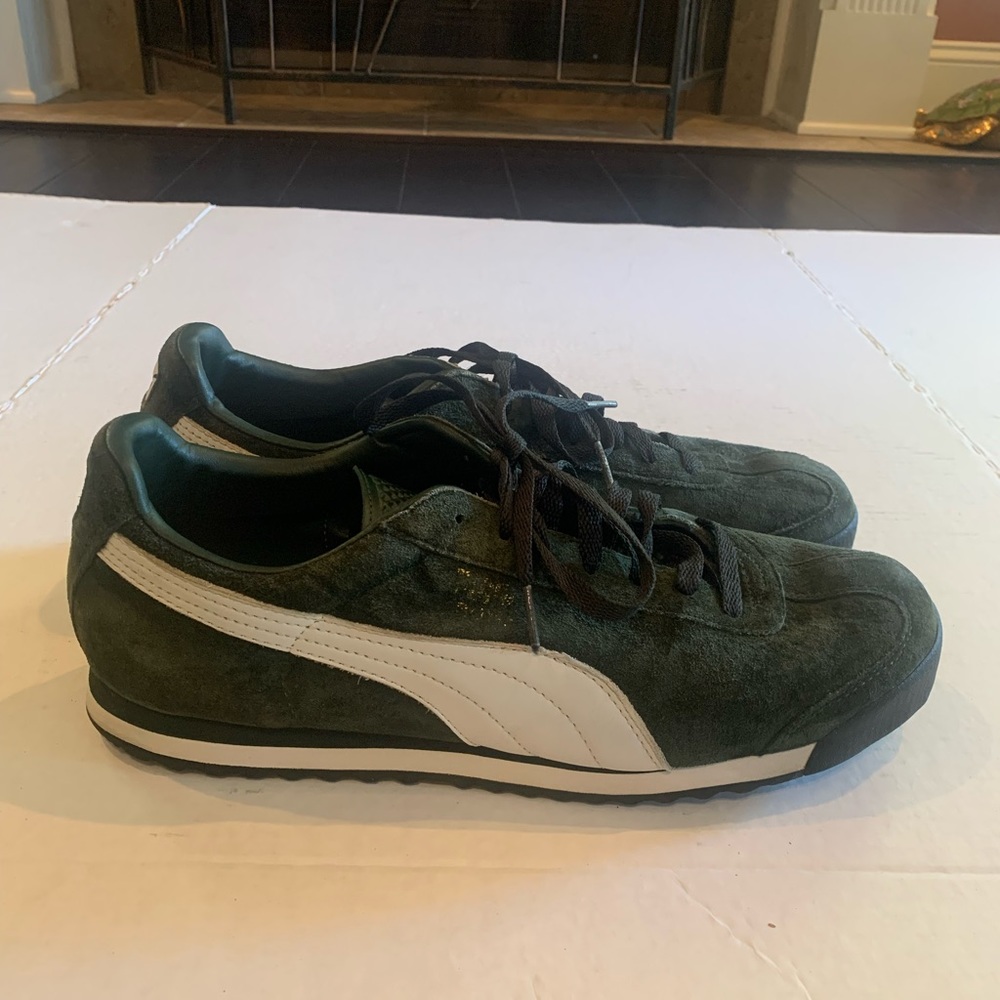 Green pumas